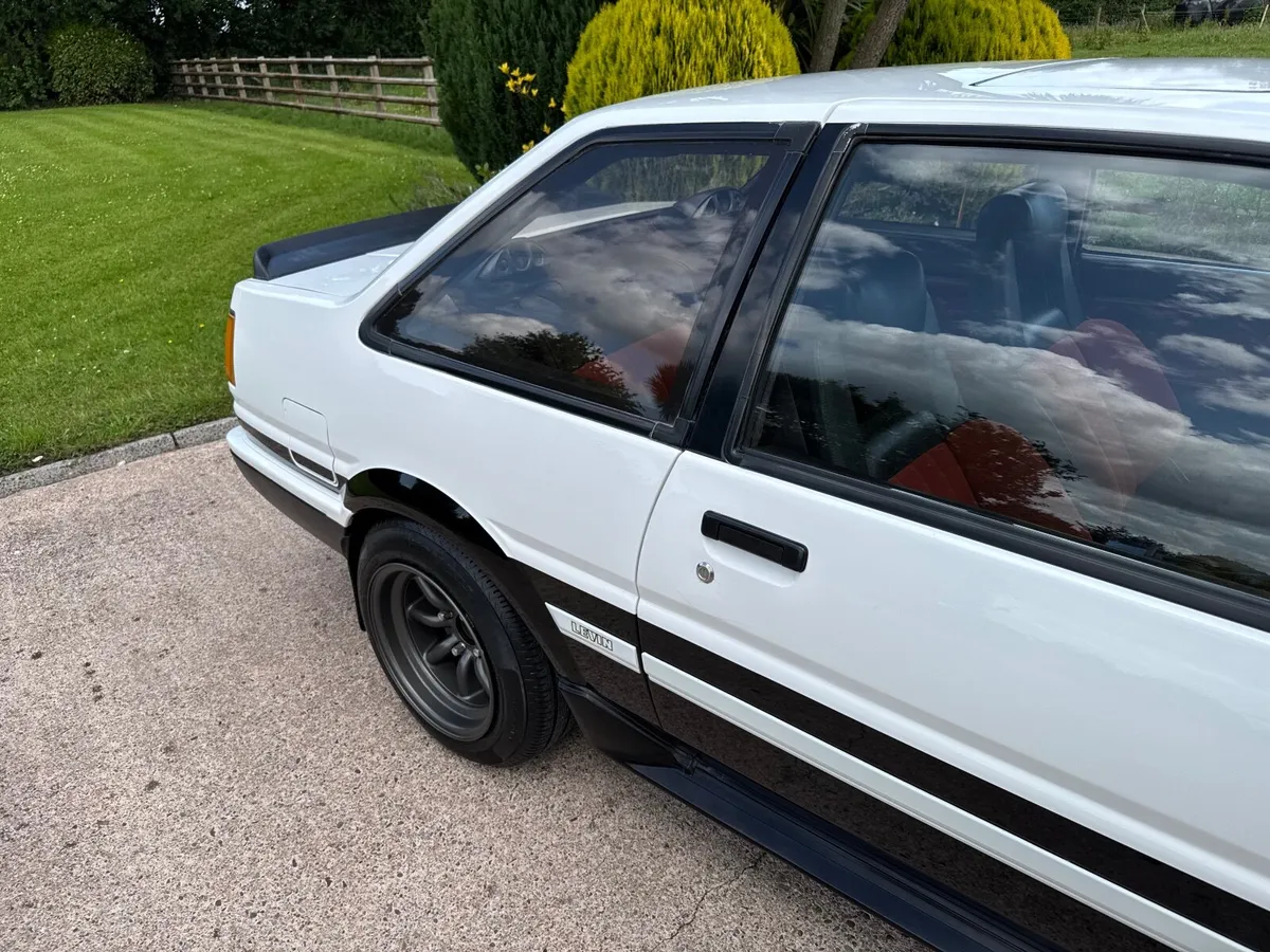 Toyota Corolla AE86 Twincam RWD - Image 2