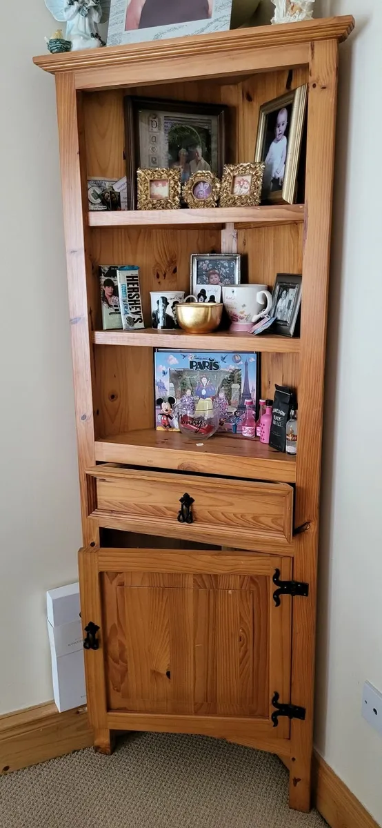 2 Beautiful Mexican pine corner units - Image 2
