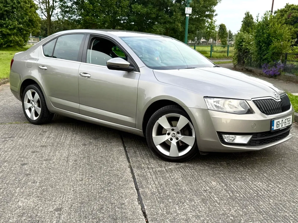16 Skoda 2.0 TDi 150hp Style Model - Image 4