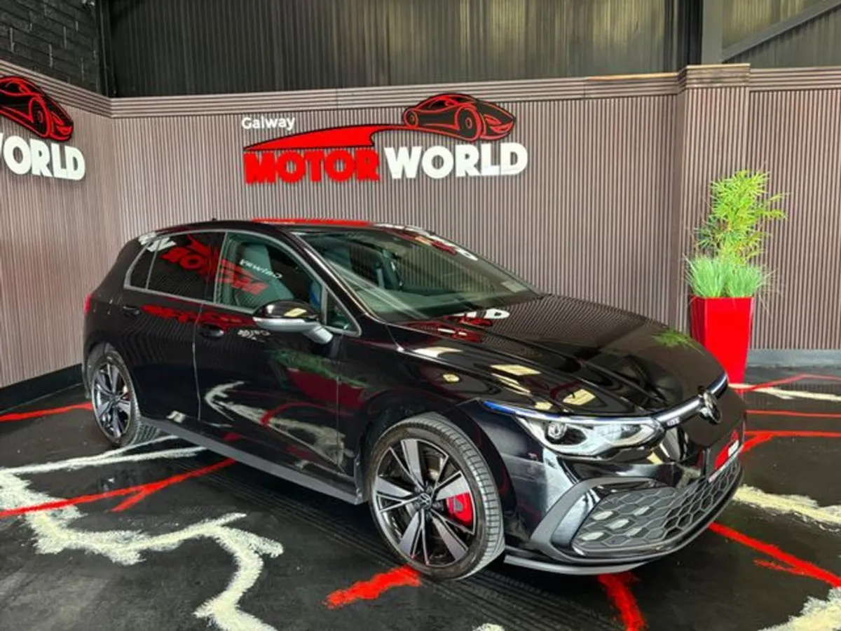 Volkswagen Golf GTE TSi 245 DSG Auto - Image 1