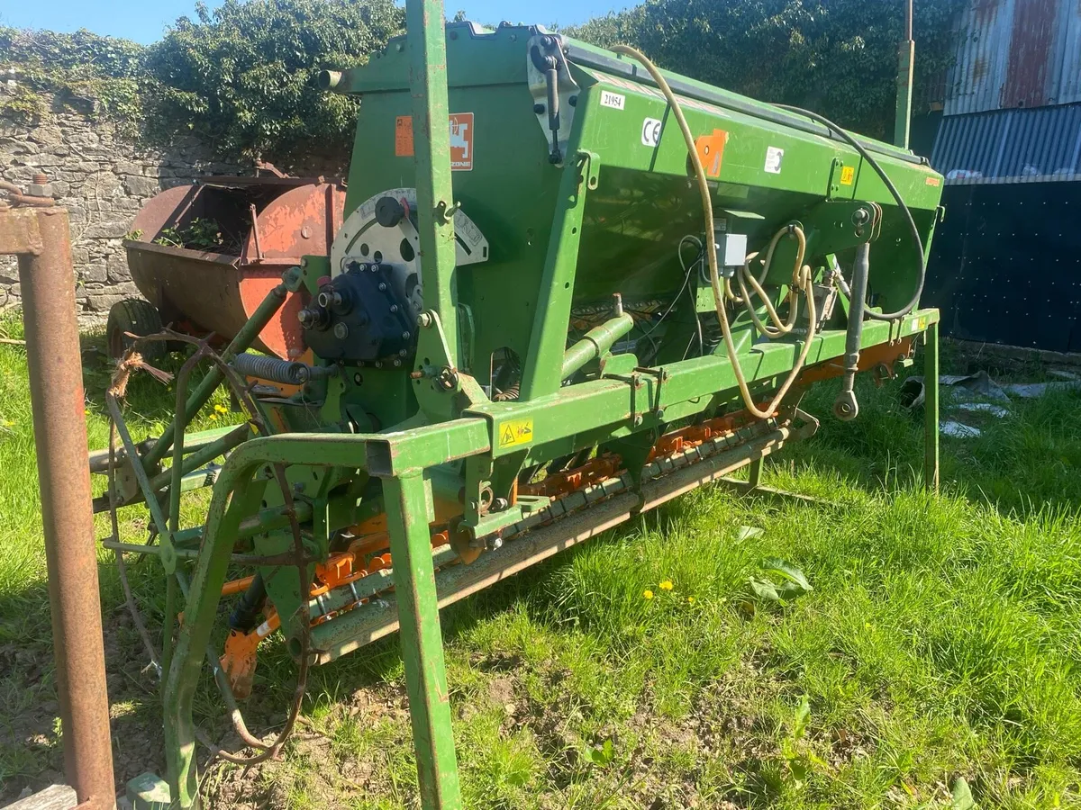 Amazone drill - Image 1
