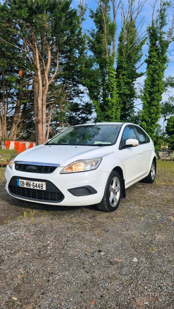 08 WHITE FORD FOCUS 1.6D 1 OWNER CAR NCT 9-25 - Image 2