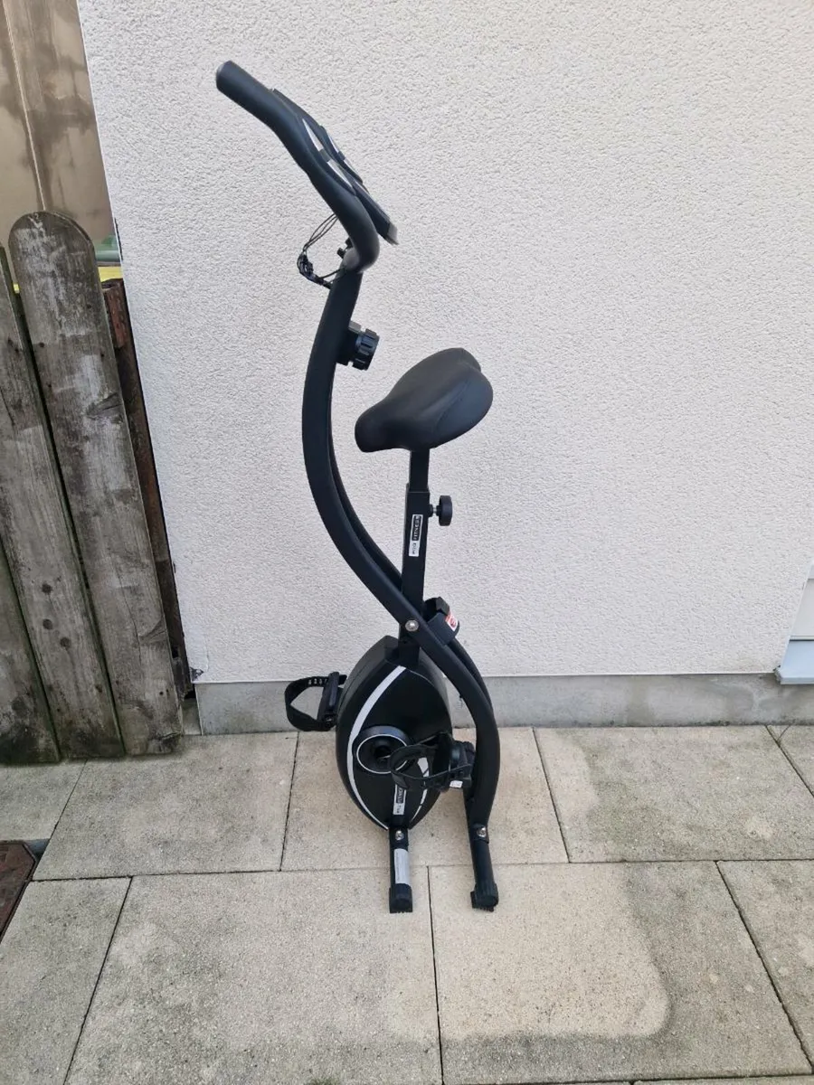 Excerise bike - Image 1