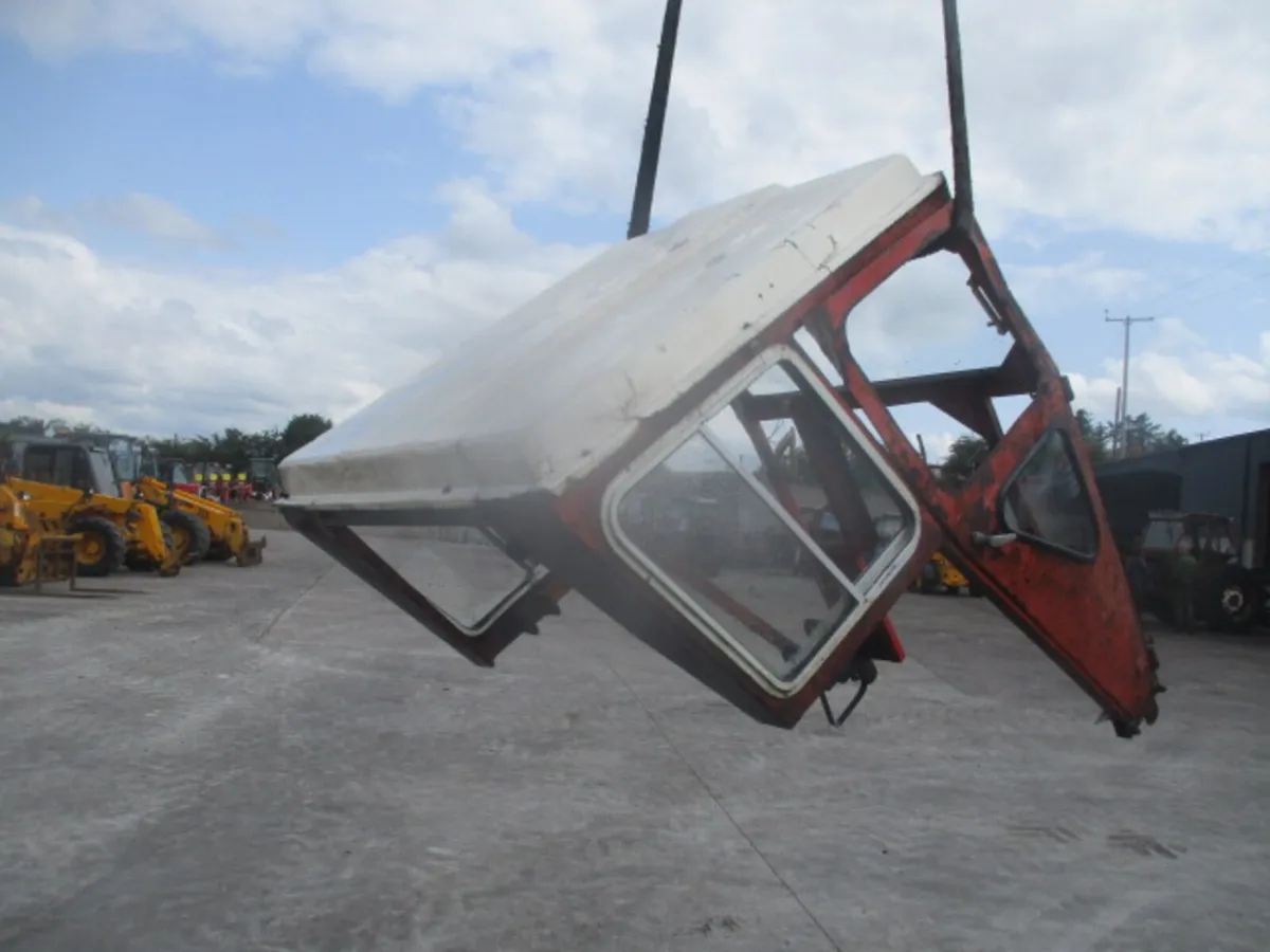 2 Door Duncan Cab For MF 165 175 185 - Image 3