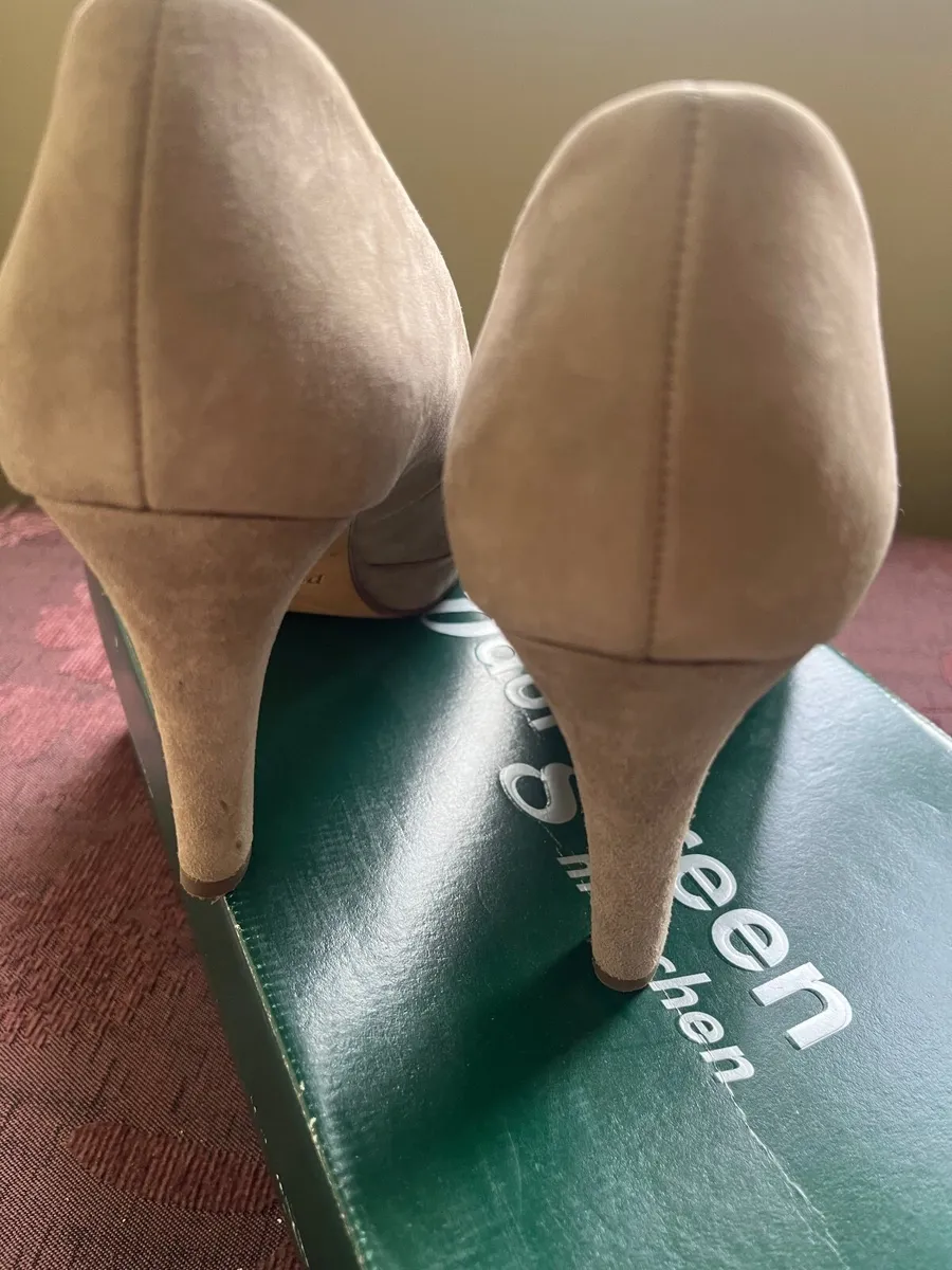 Paul Green suede taupe shoes - Image 4