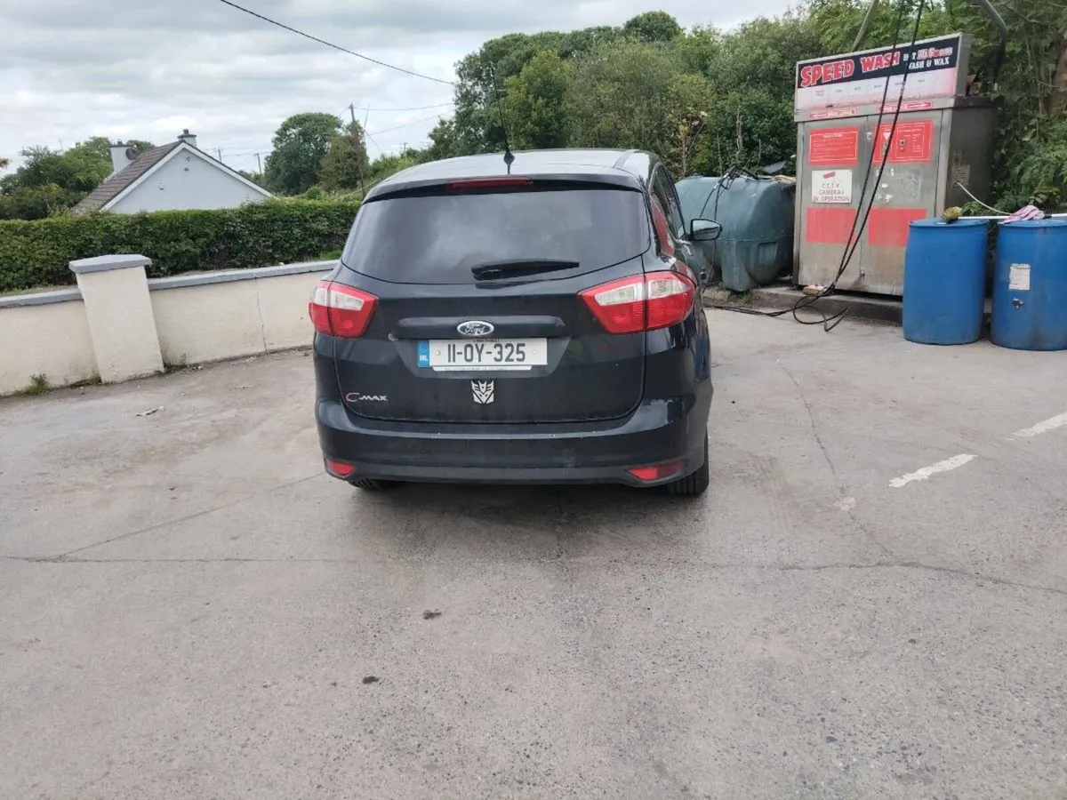 Car - Image 2