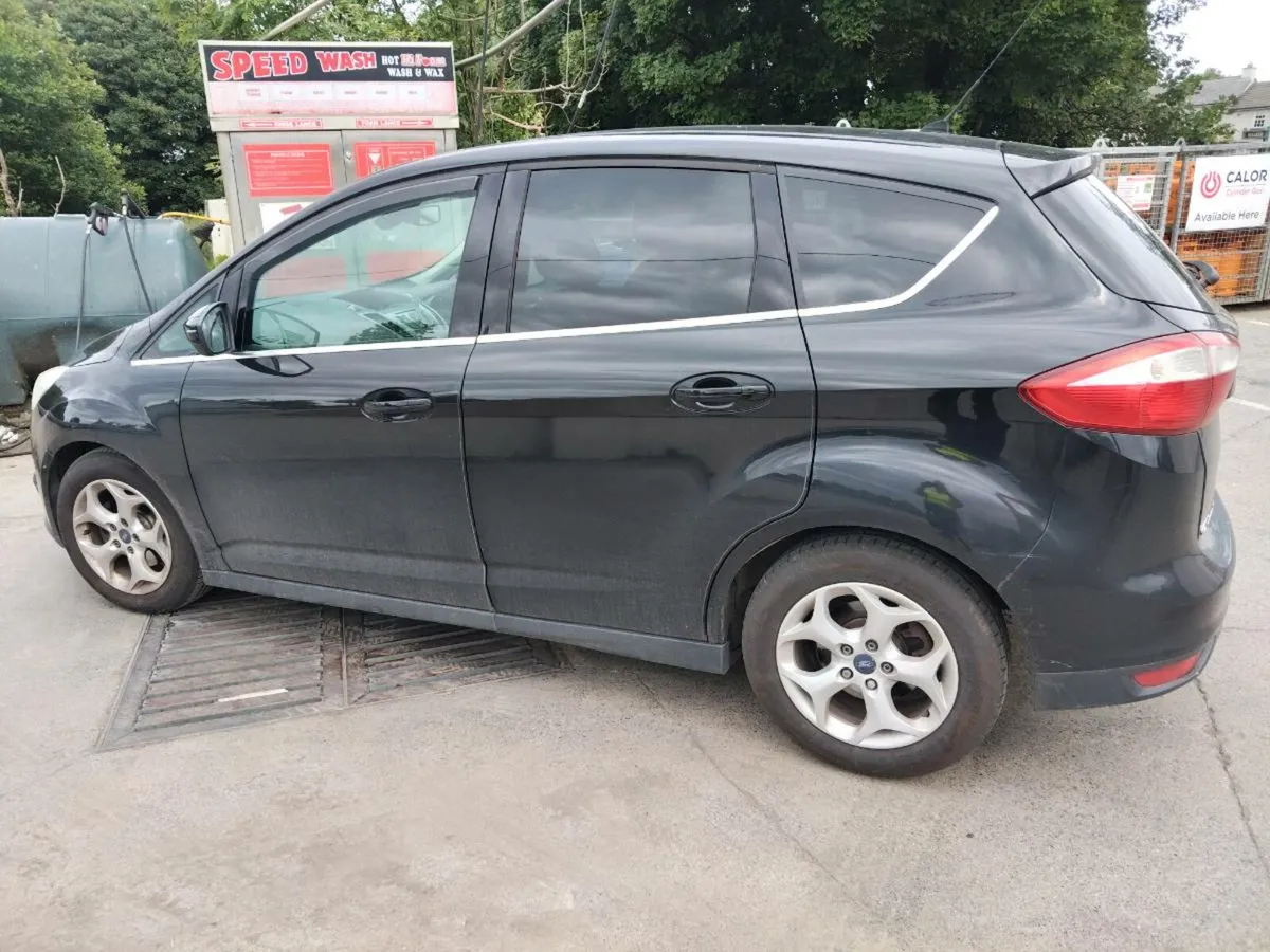 Car - Image 3