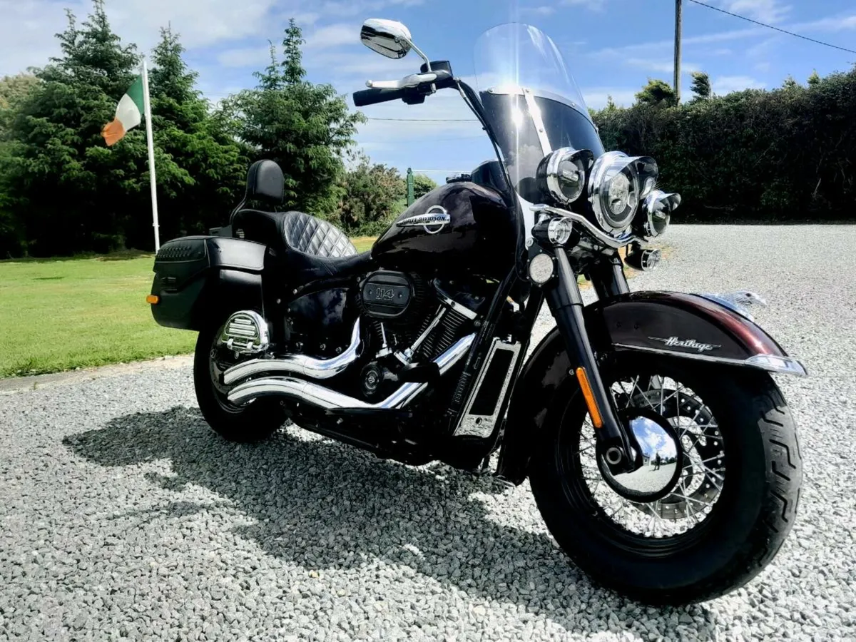 PRICE DROP 2018 HERITAGE SOFTAIL CLASSIC 114 - Image 3