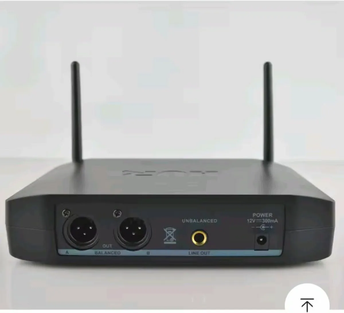 Shure wireless microphones - Image 2