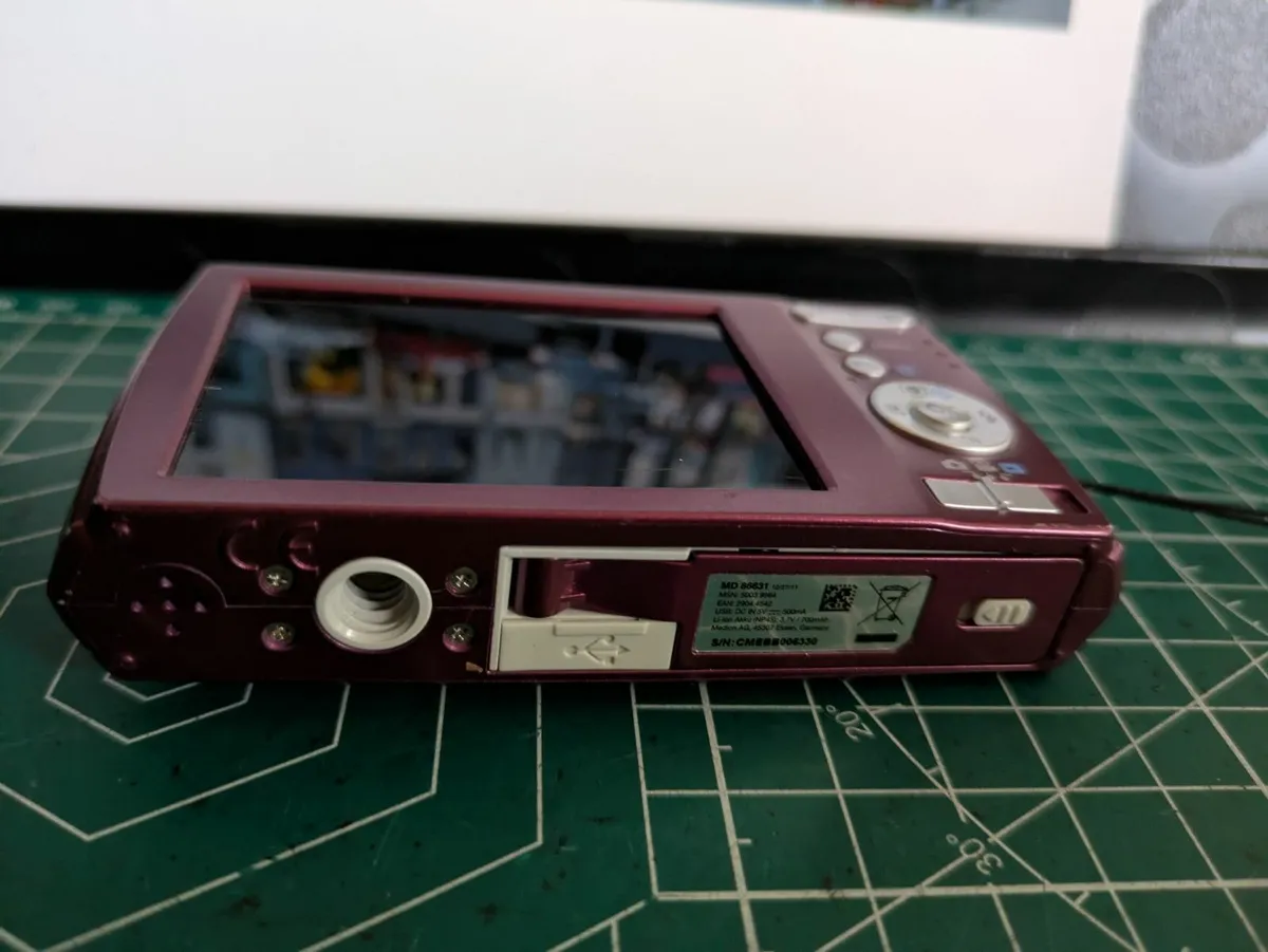 Medion 14MP CCD🌈 digital compact camera - Image 3