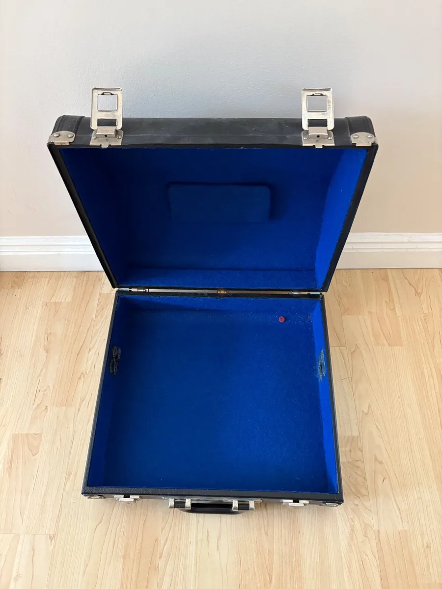 Accordion  Case - Image 3