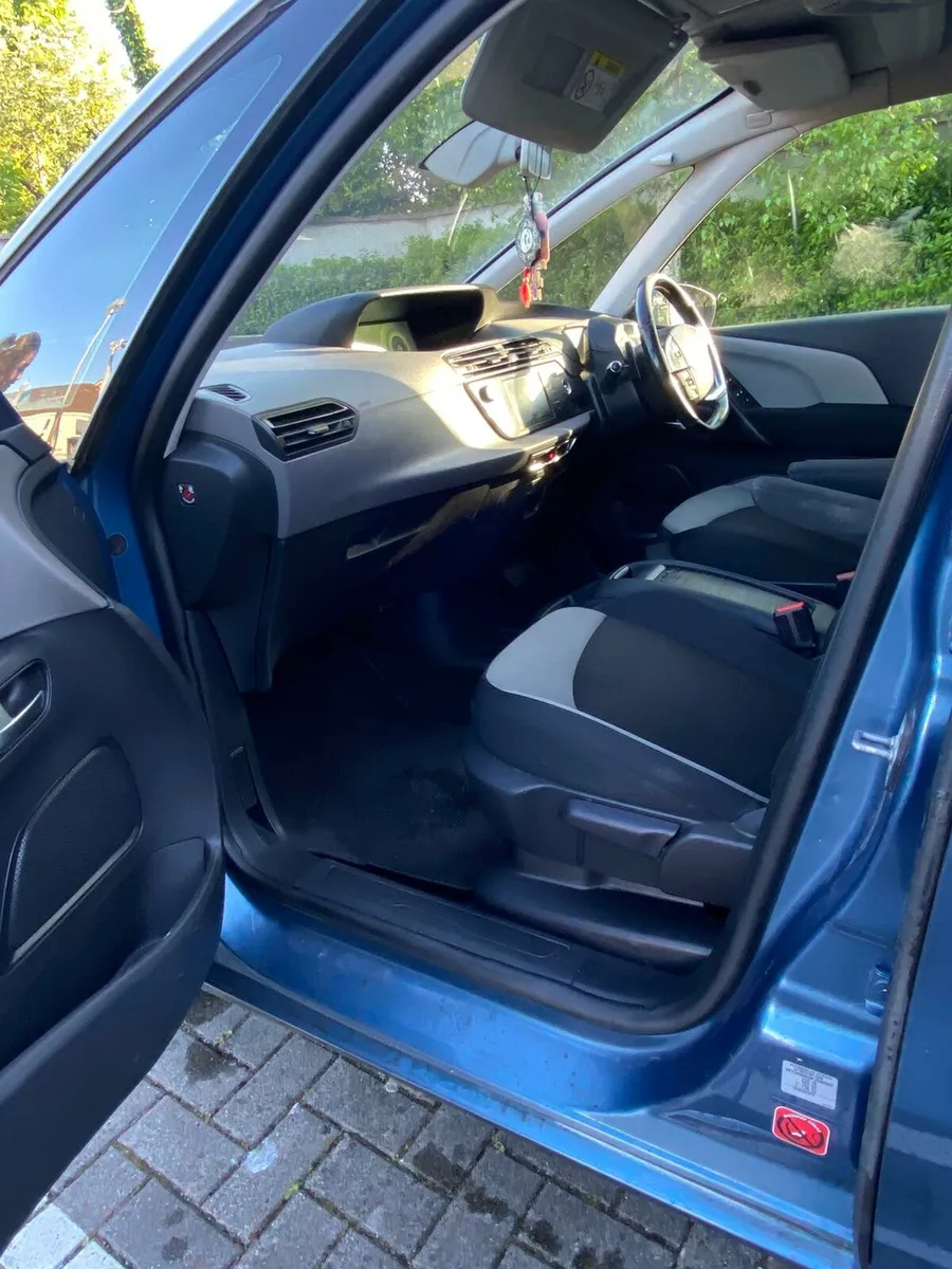 cars - Image 1