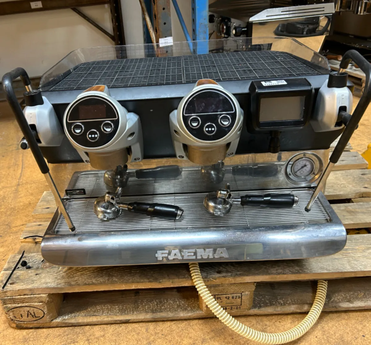 Commercial coffee machine