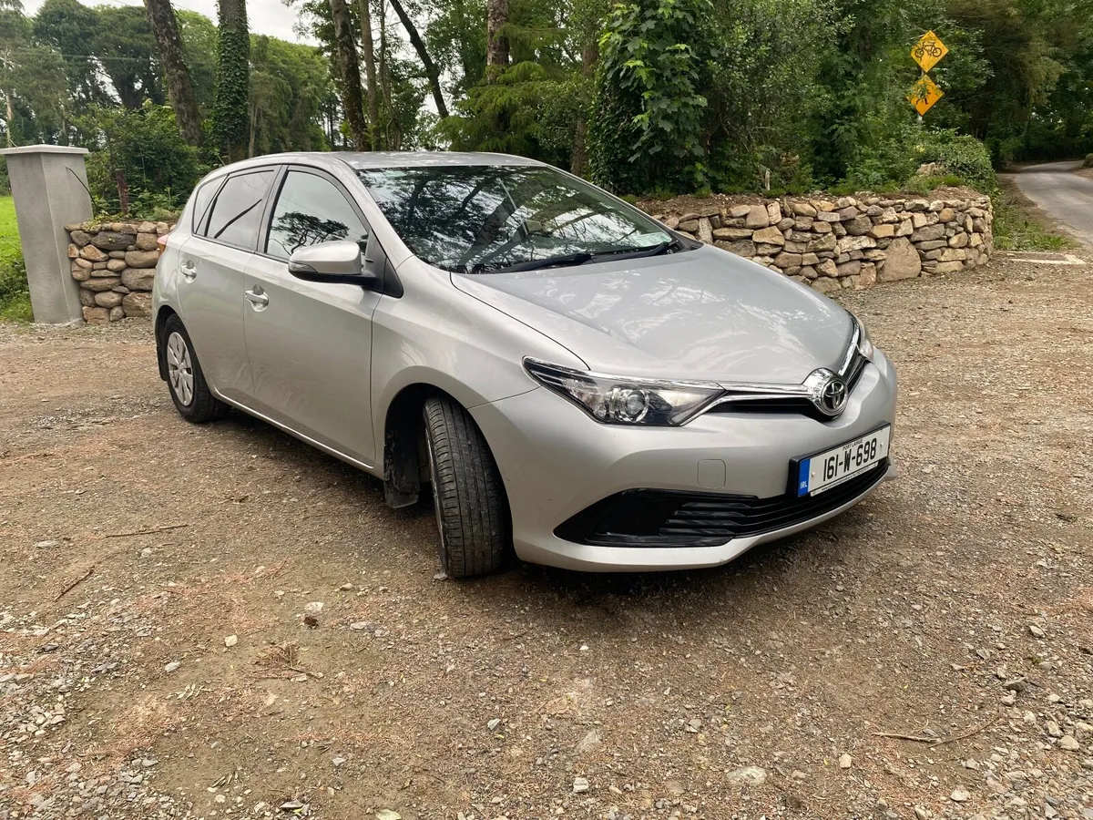 Toyota Auris 1.4 2016 - Image 1