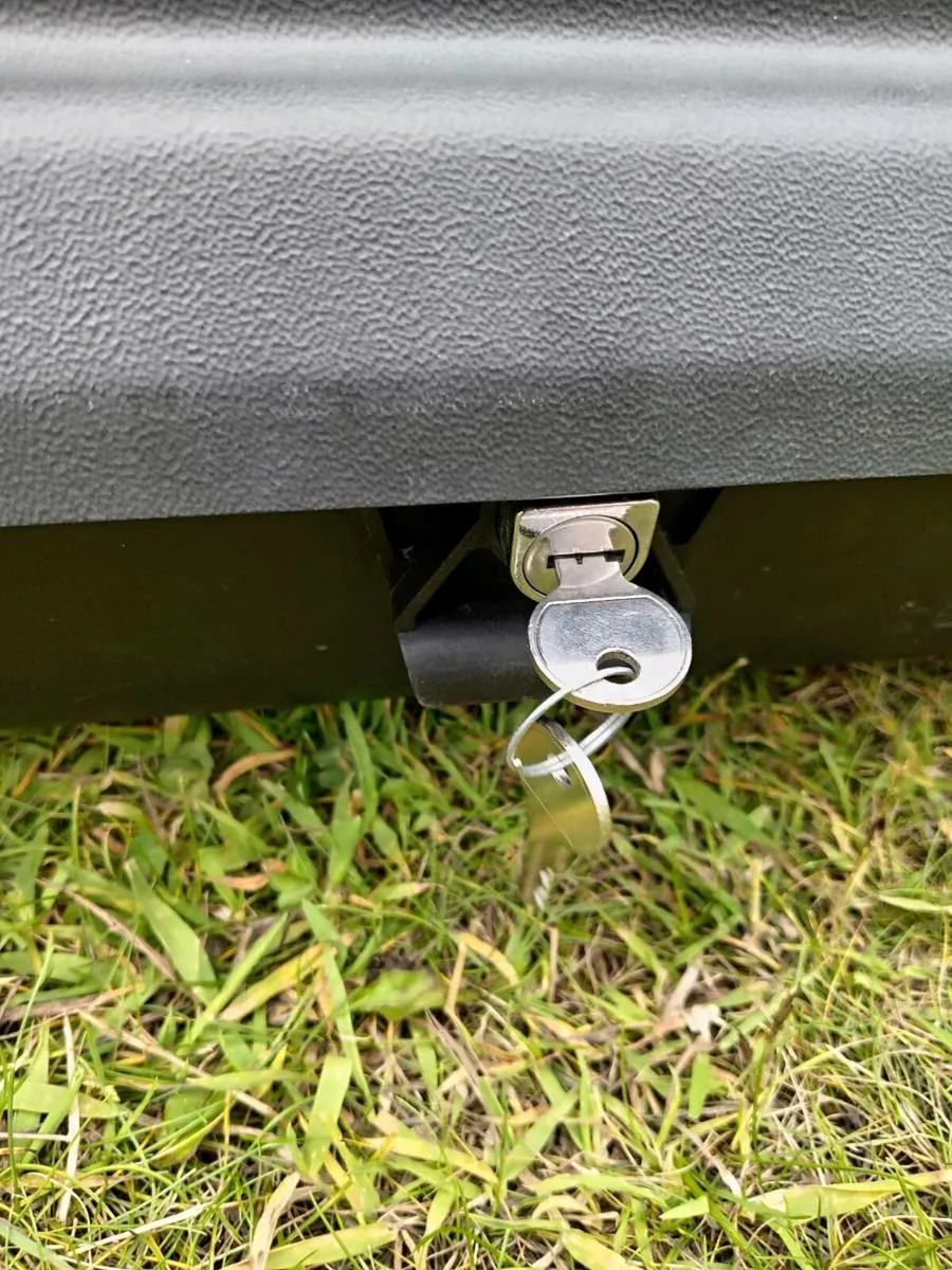 Nordrive roofbox - Image 3