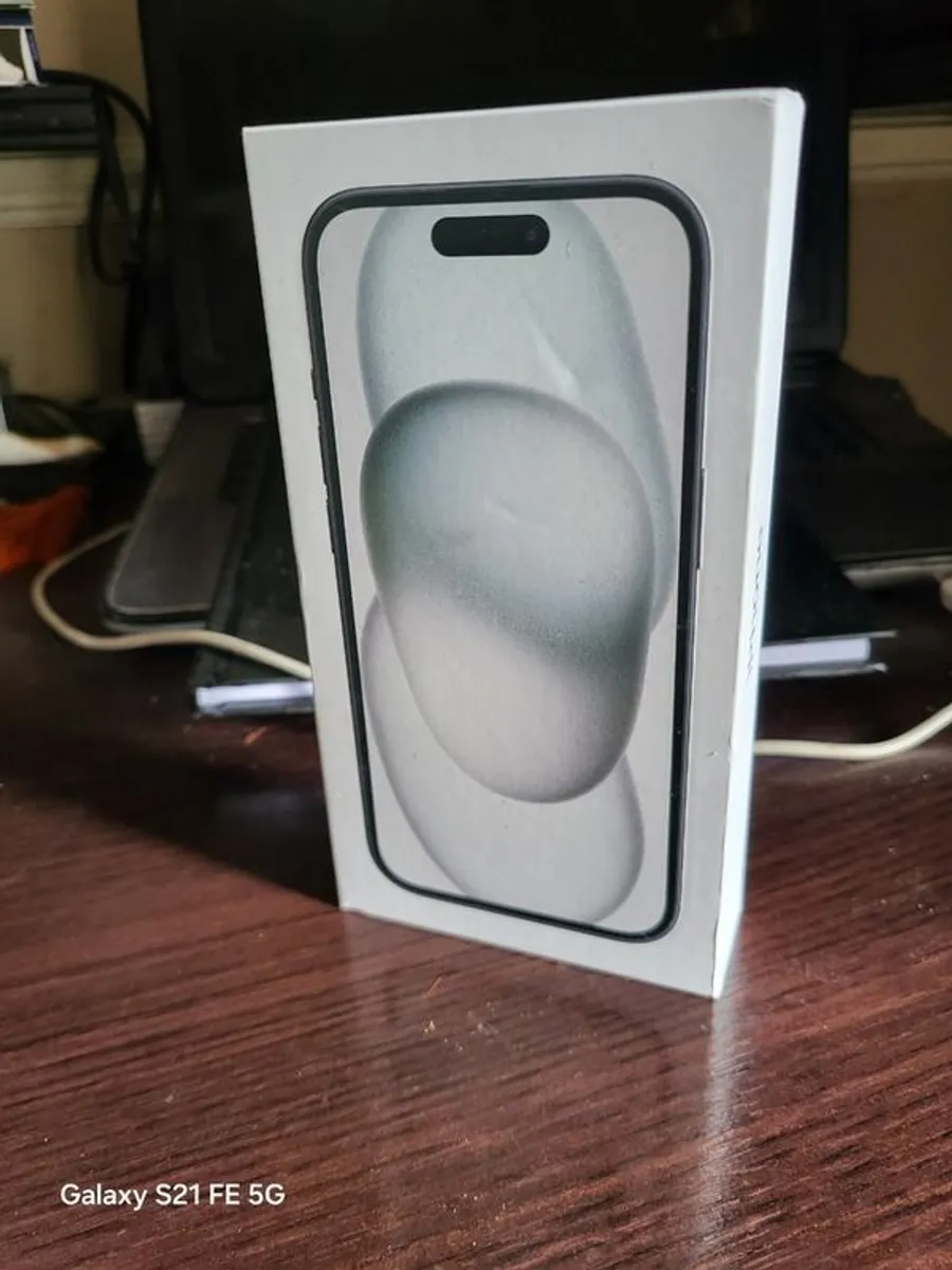 Apple iPhone 15 128 GB New unopened - Image 1