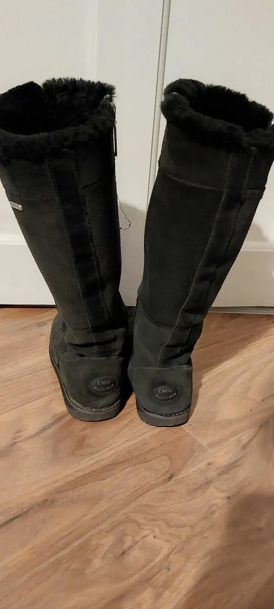 Emu Australia winter boots size 5 - Image 4