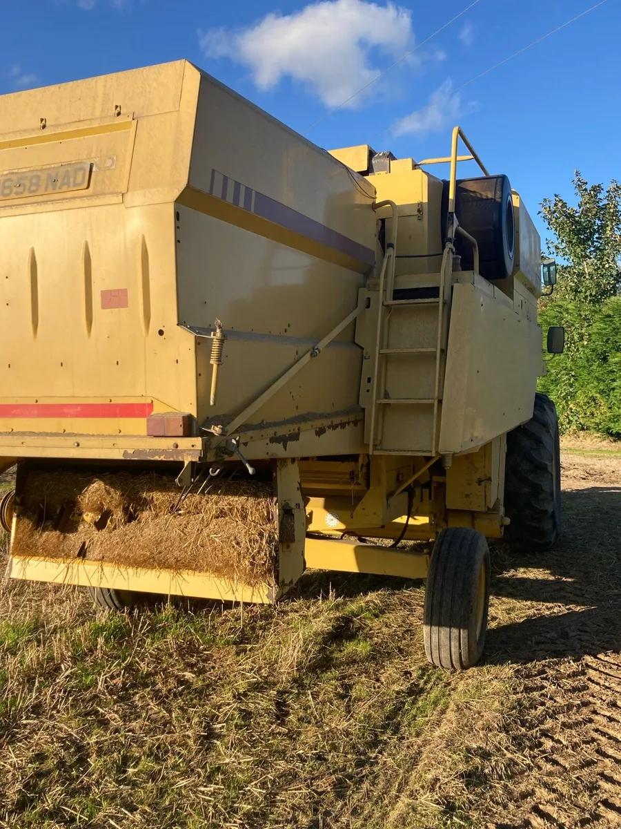 New Holland TX 32 - Image 4