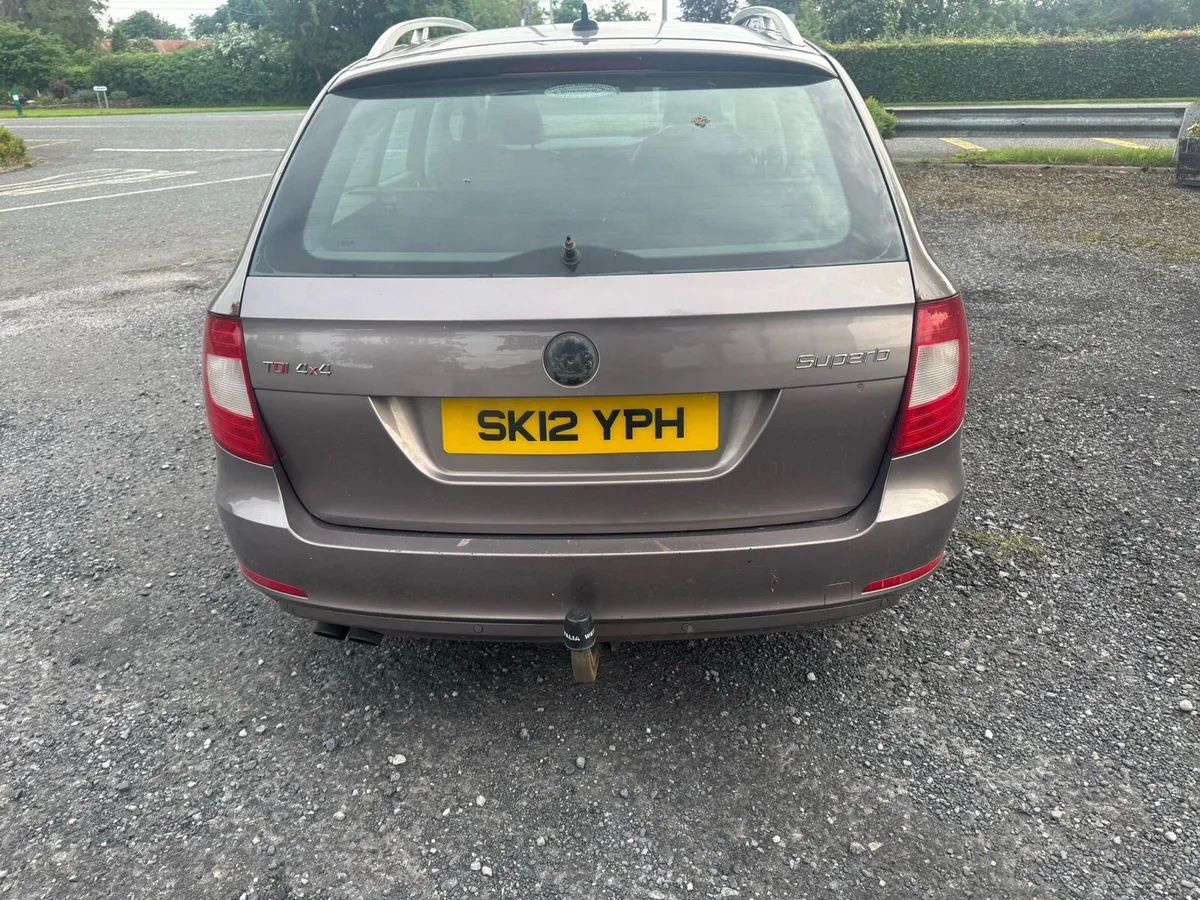 Skoda Superb 2012 4X4 €1,950 - Image 4