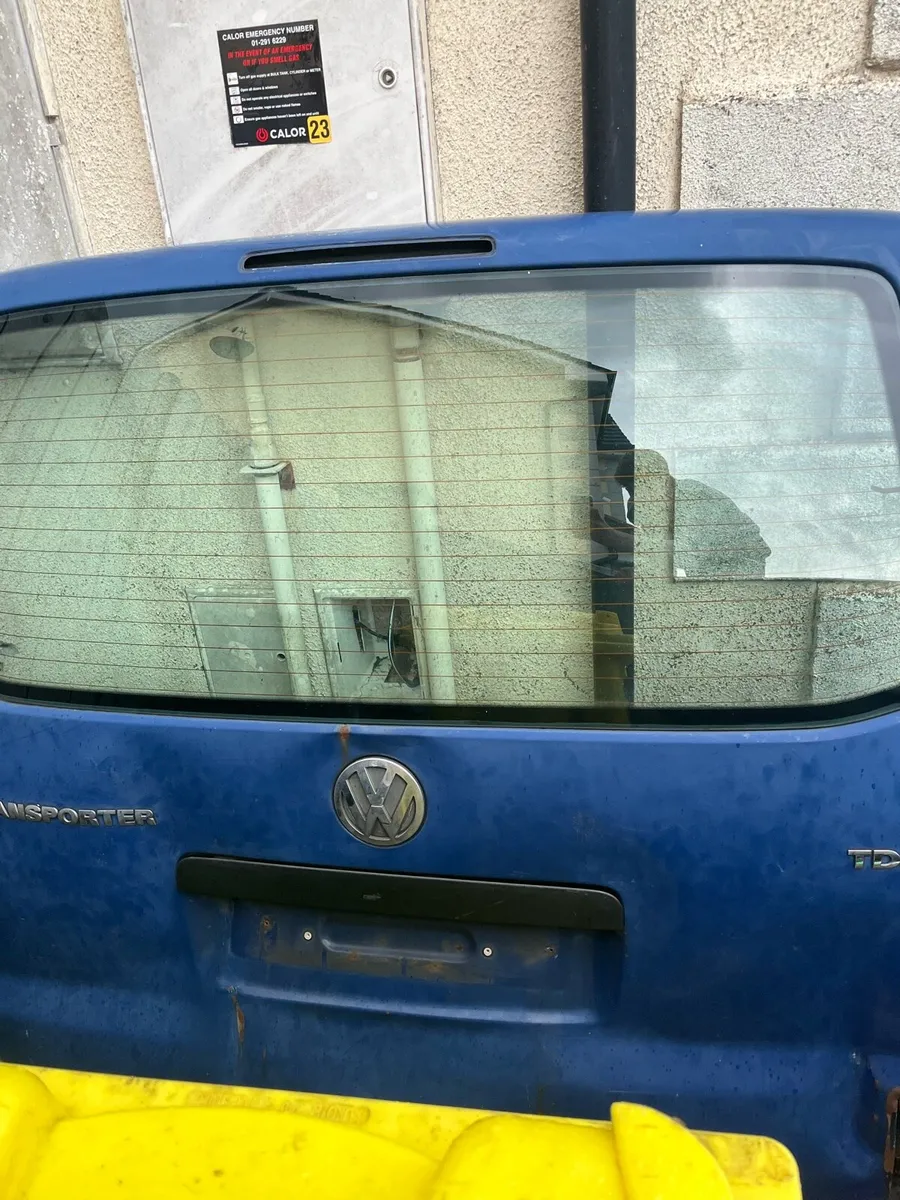 Car back door glass - Image 2