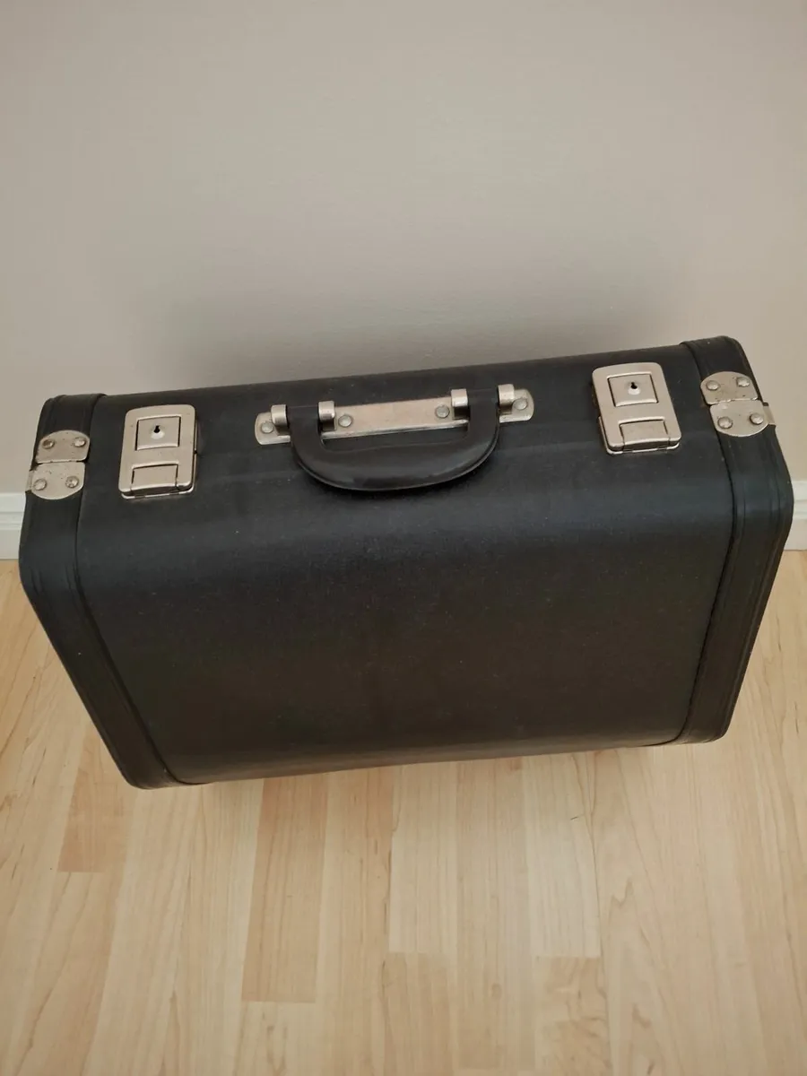 Accordion Case - Image 1