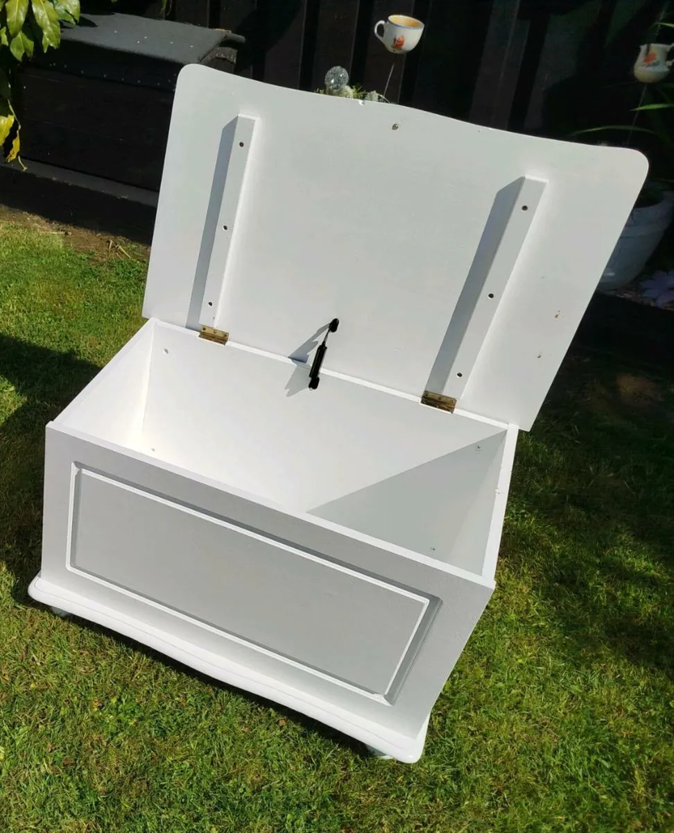 Blanket Box - Image 2