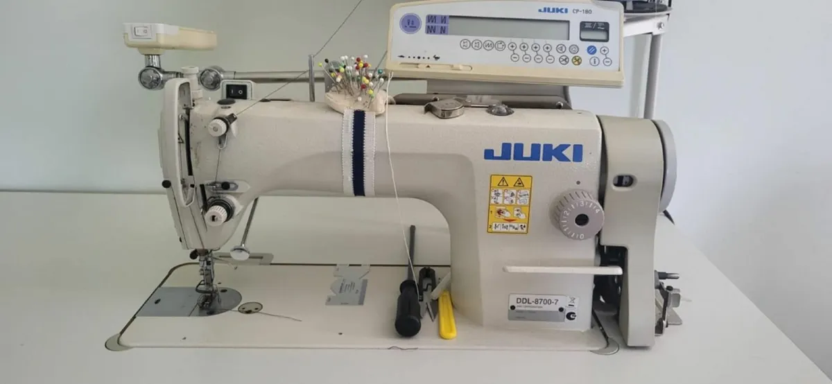 sewing machine - Image 3