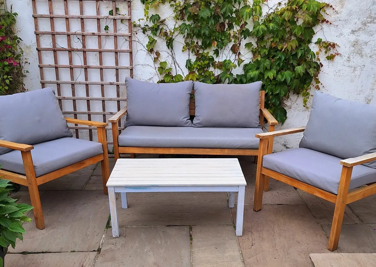 Garden Furniture - Image 1