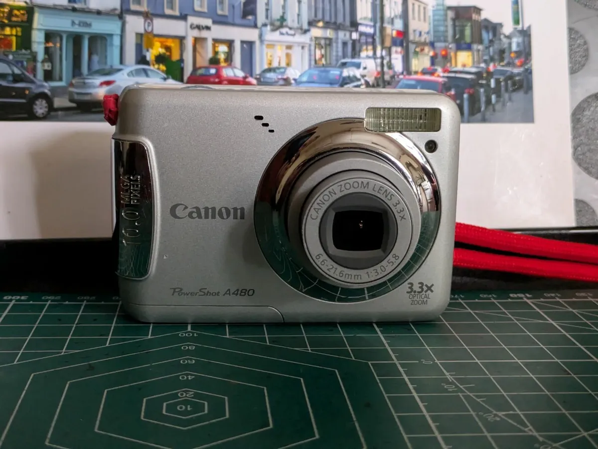 Canon PowerShot A480 10MP🌈 CCD digital camera - Image 3
