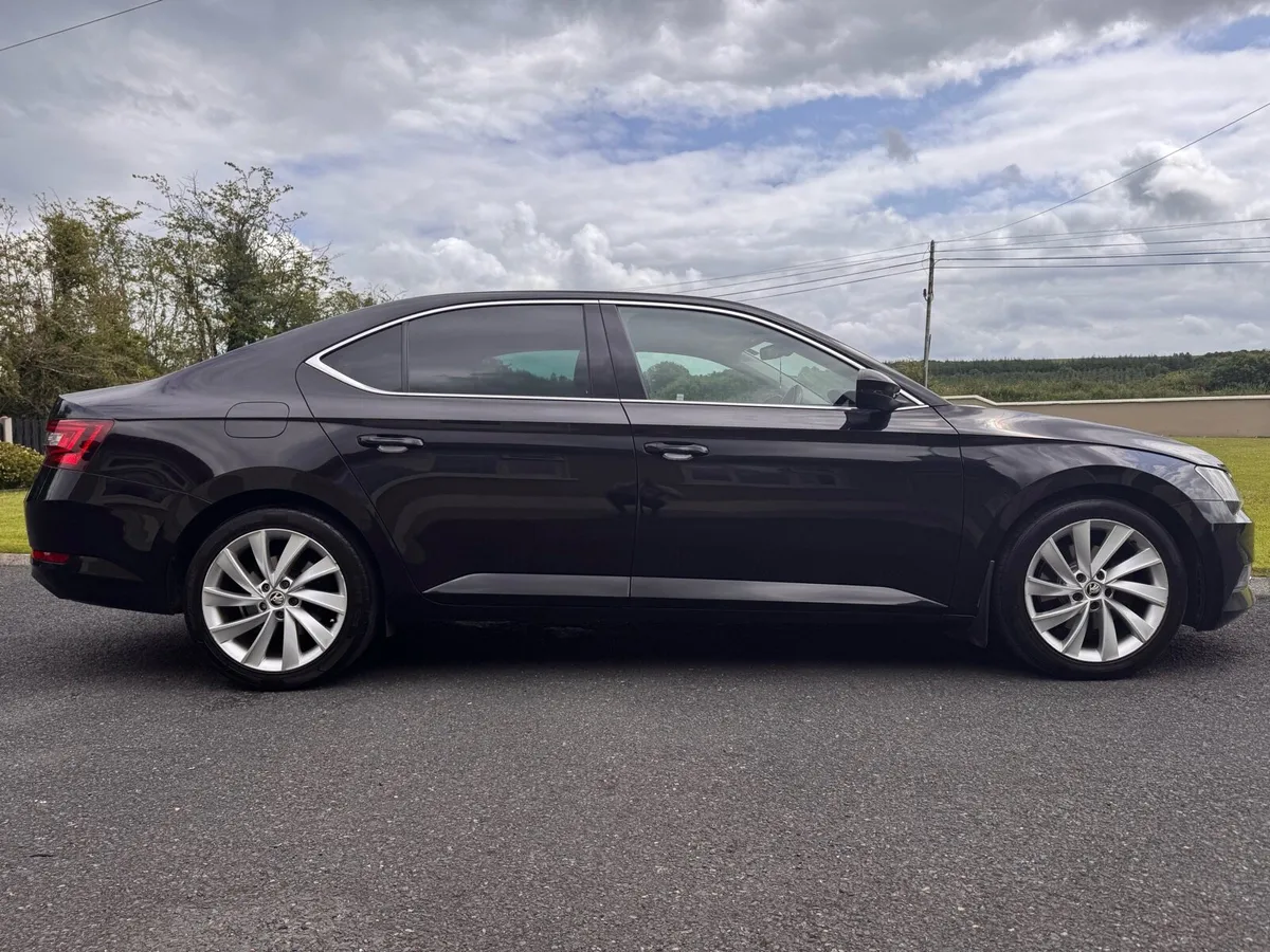 2019 Skoda Superb SE L Executive - Image 4