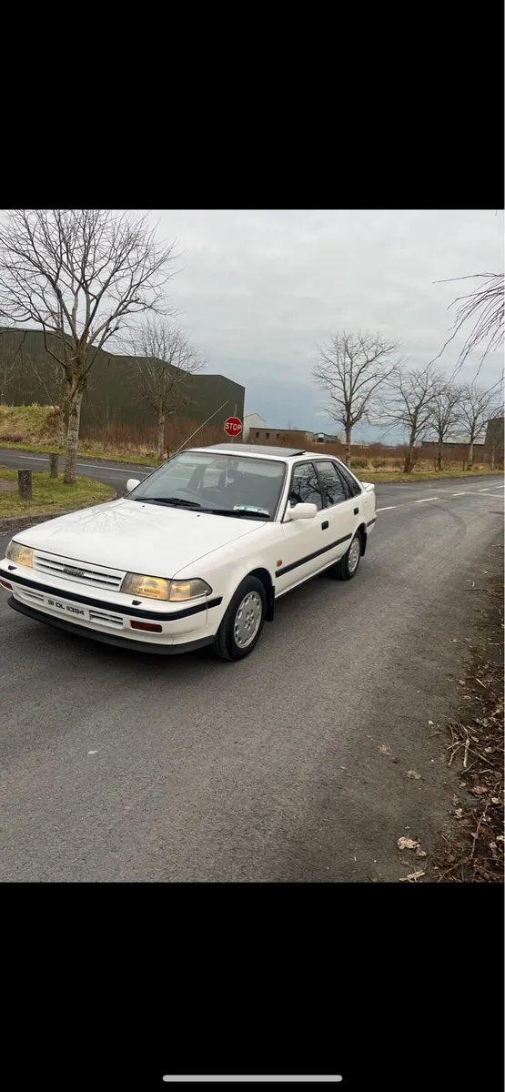 Toyota carina - Image 2