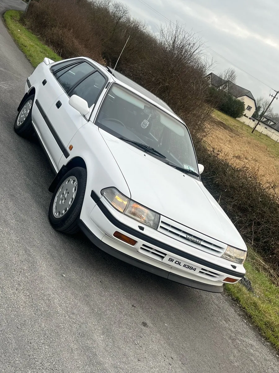 Toyota carina - Image 1
