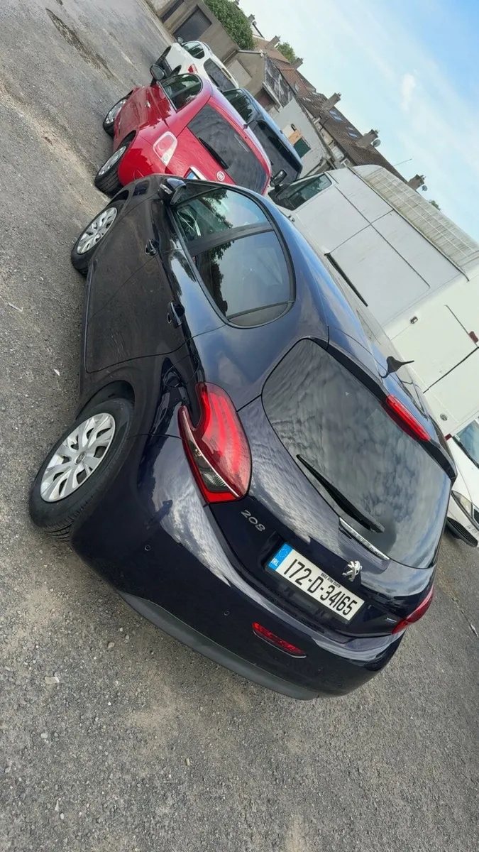 Peugeot 208 - Image 4