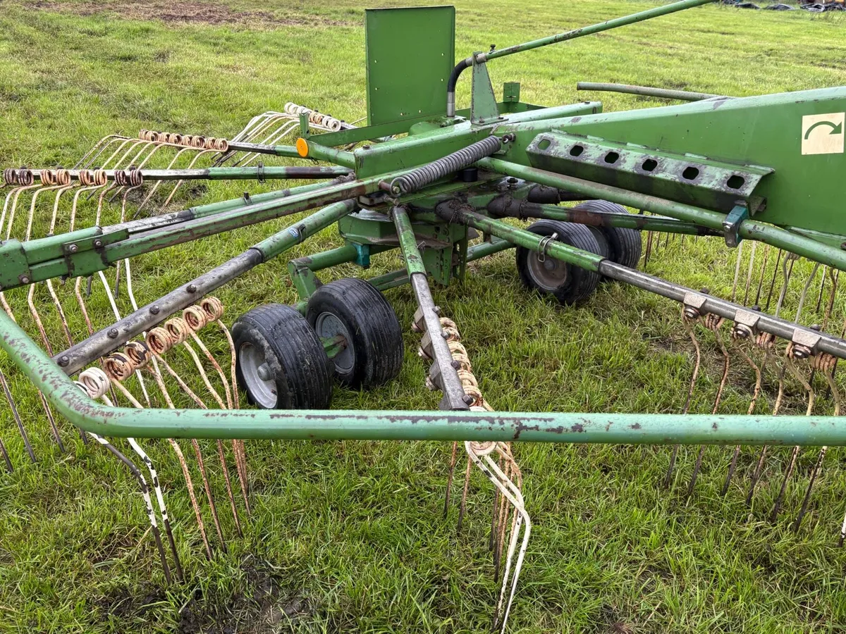 Krone KS VARIO 380/420 Single Rotor Rake - Image 2