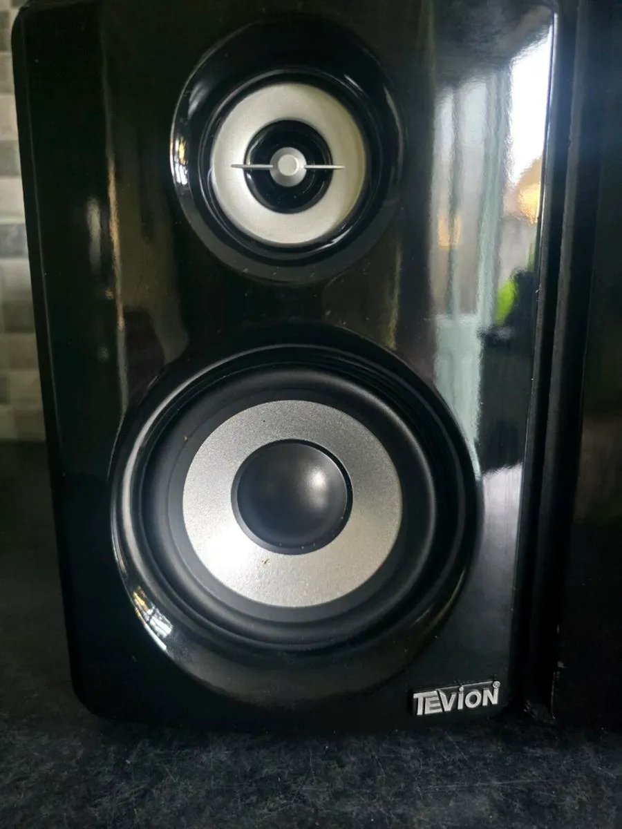 Tevion speakers set and subwoofer - Image 2