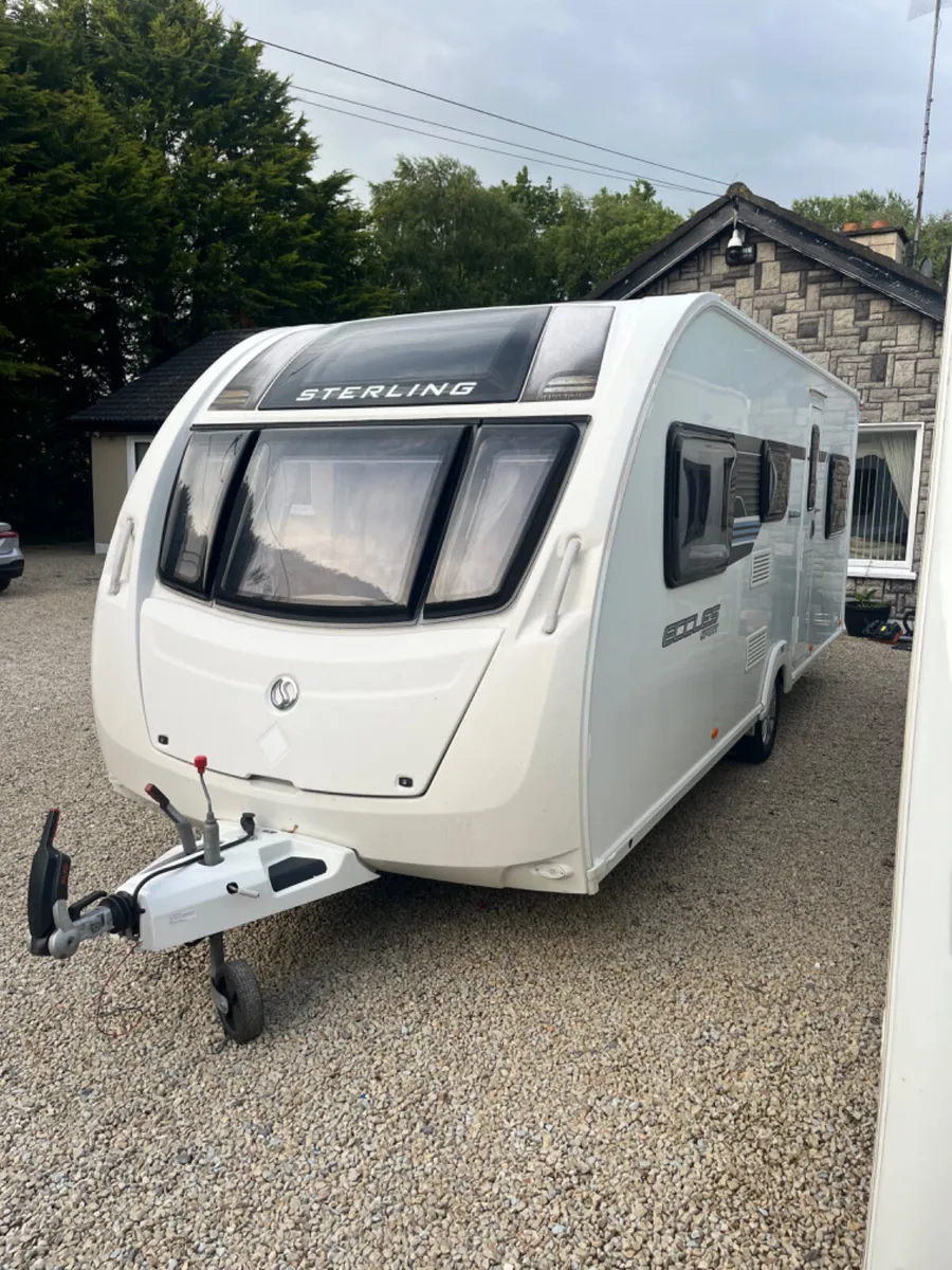 Sterling 6 Berth Fixed Bunkbed Caravan - Image 2
