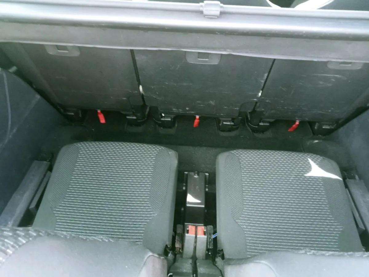 132 Citroen C4 grand Picasso low km - Image 3