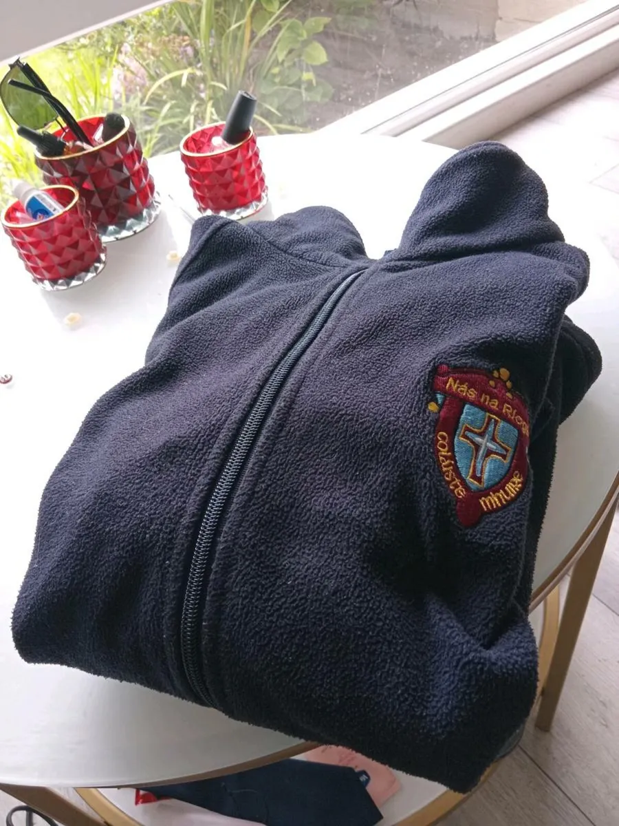 School uniforms - Image 1