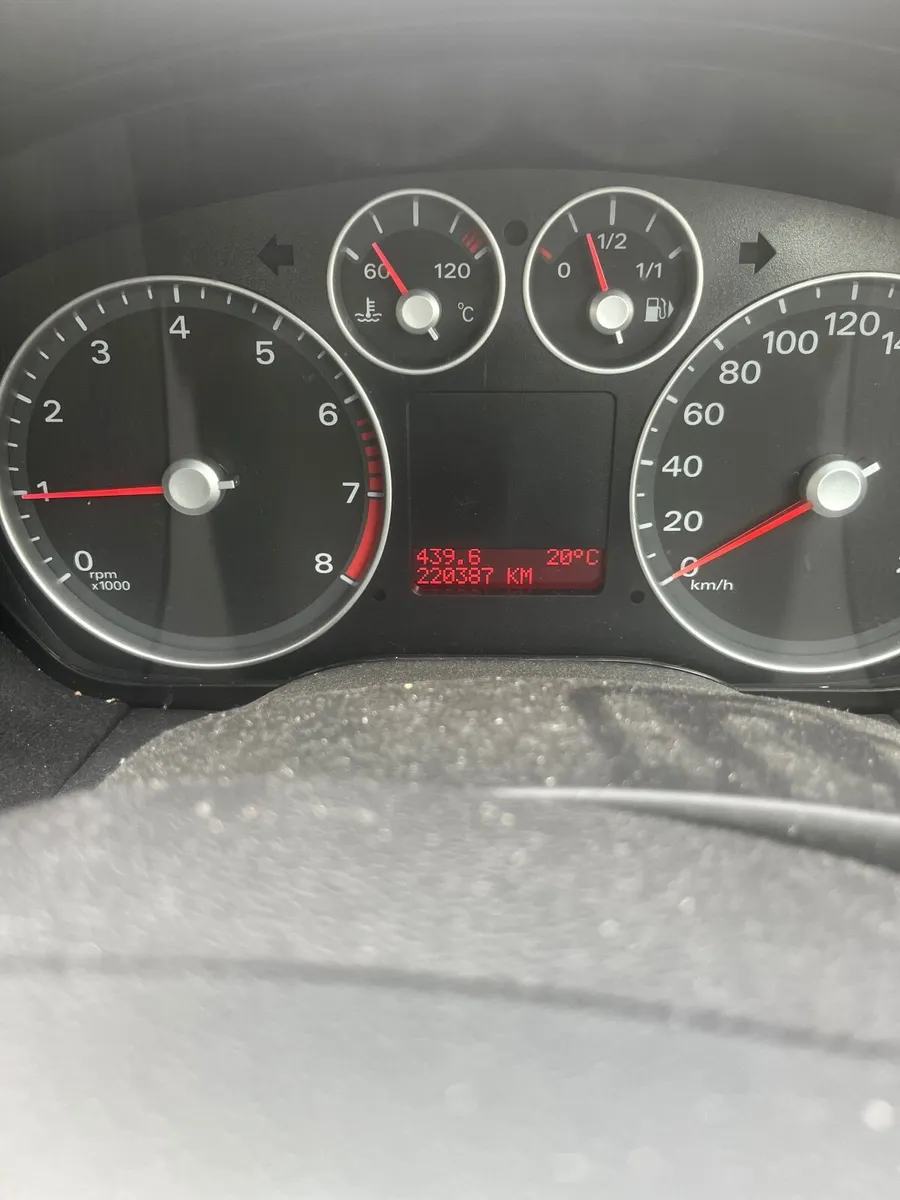 Ford Focus 2008 - Image 2