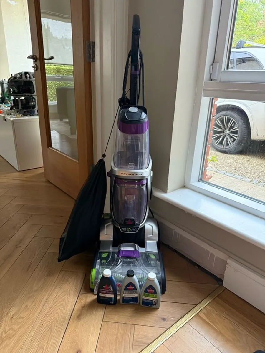 Bissell Pet Pro Revolution Carpet Cleaner Brand New unused - Image 1