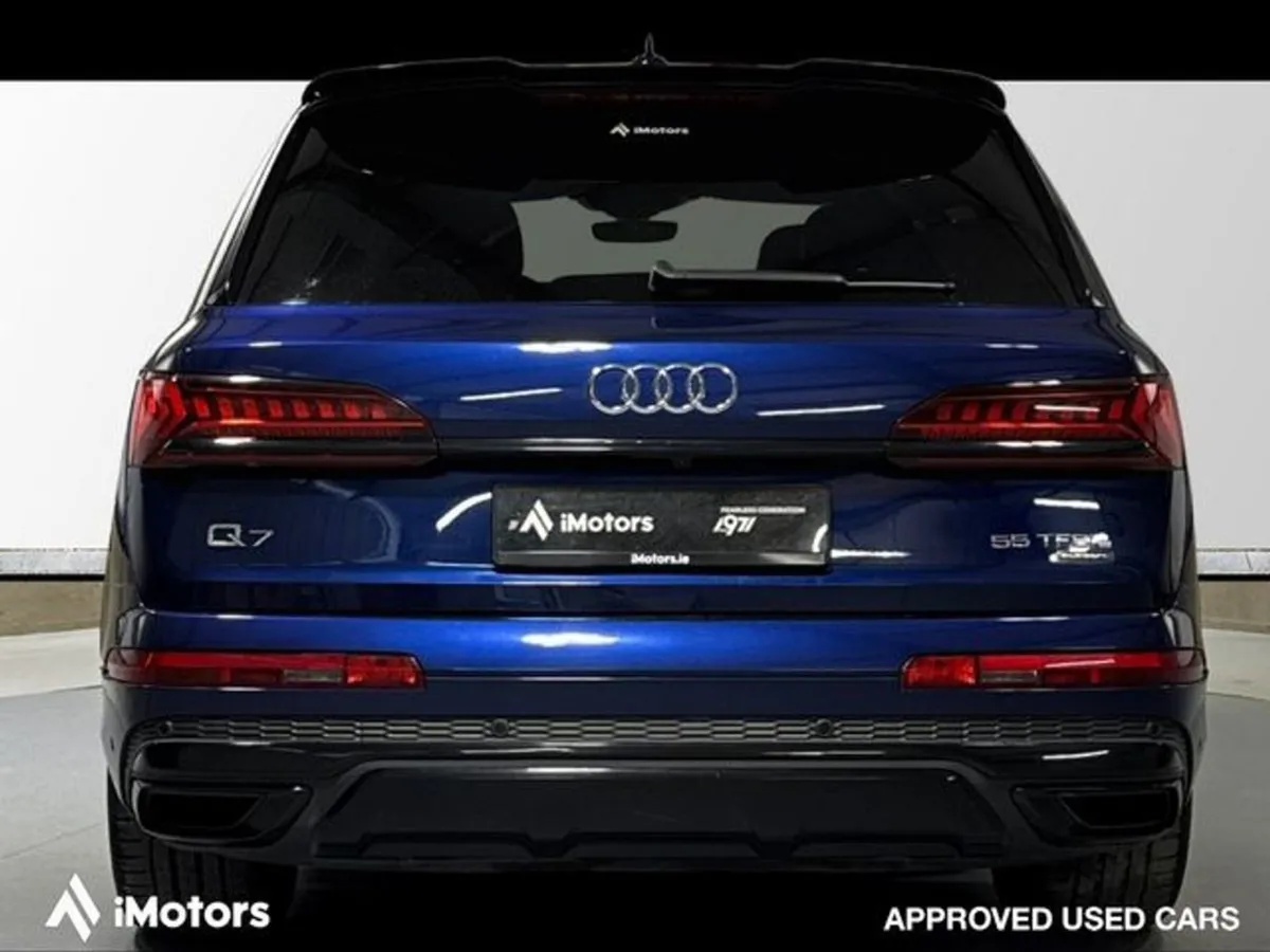 Audi Q7 Black Edition Quattro - Image 4