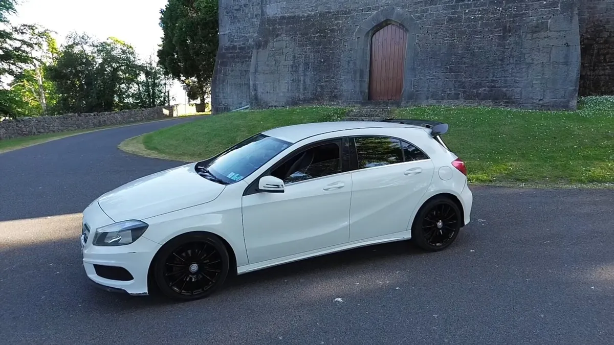 Mercedes-Benz A180 2013 AMG Line - Image 4
