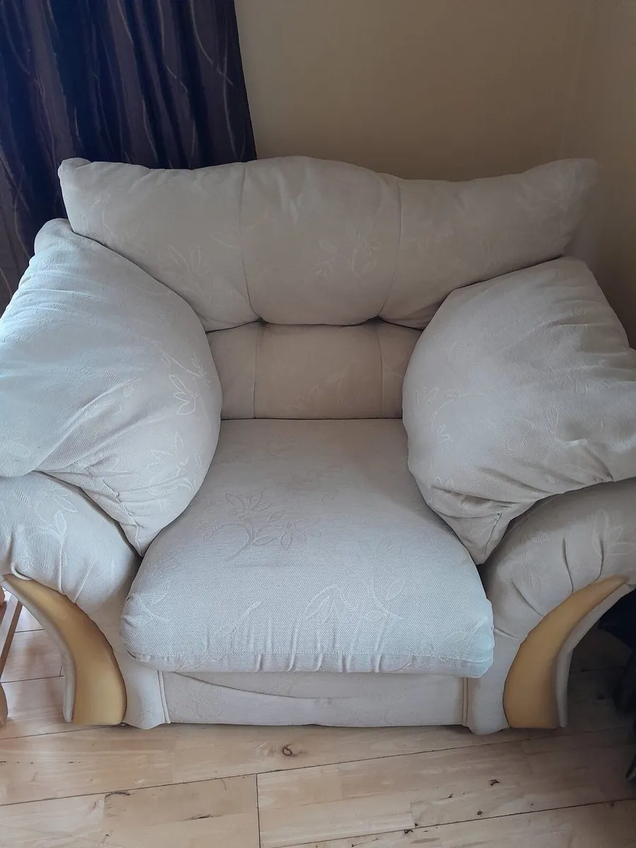Suite of Furniture - Image 2