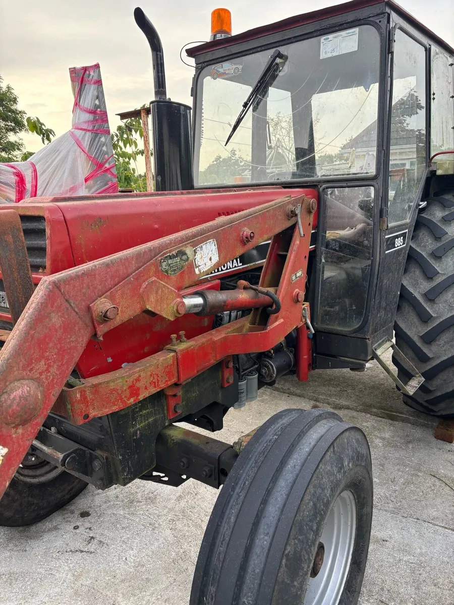 Front Loader - Image 1