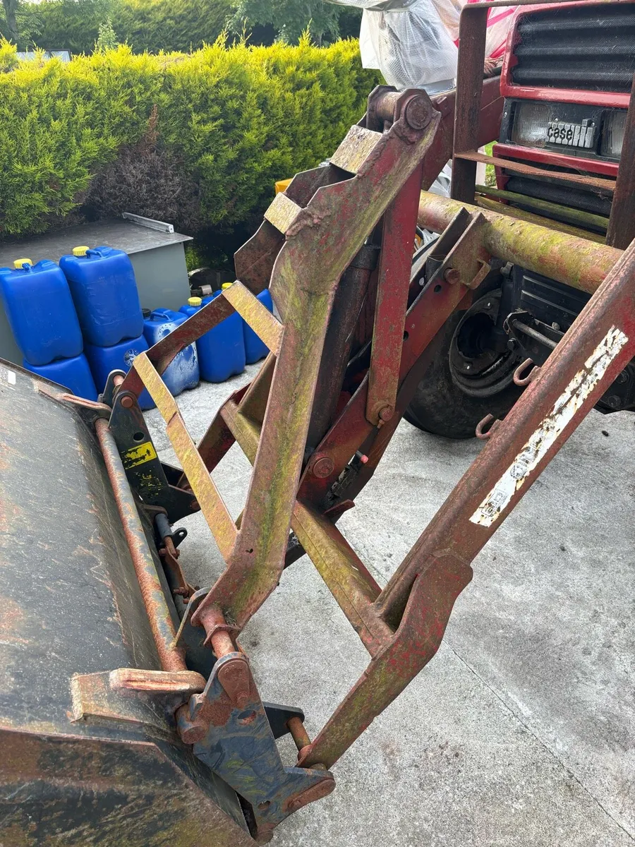 Front Loader - Image 3
