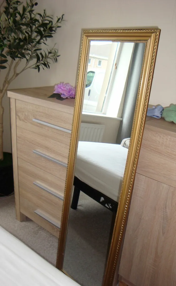 Mirror - Image 1