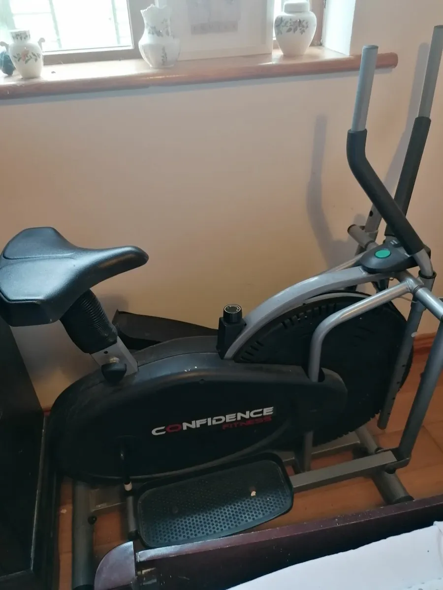 Exercise bike/ cross trainer