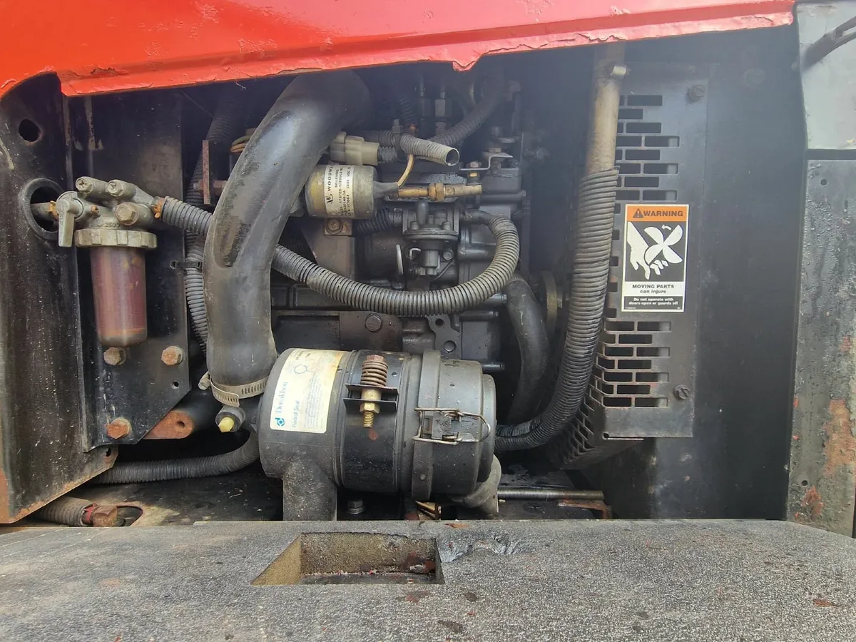 Lincoln Ranger 305D CE (Kubota) Welder/Generator - Image 3