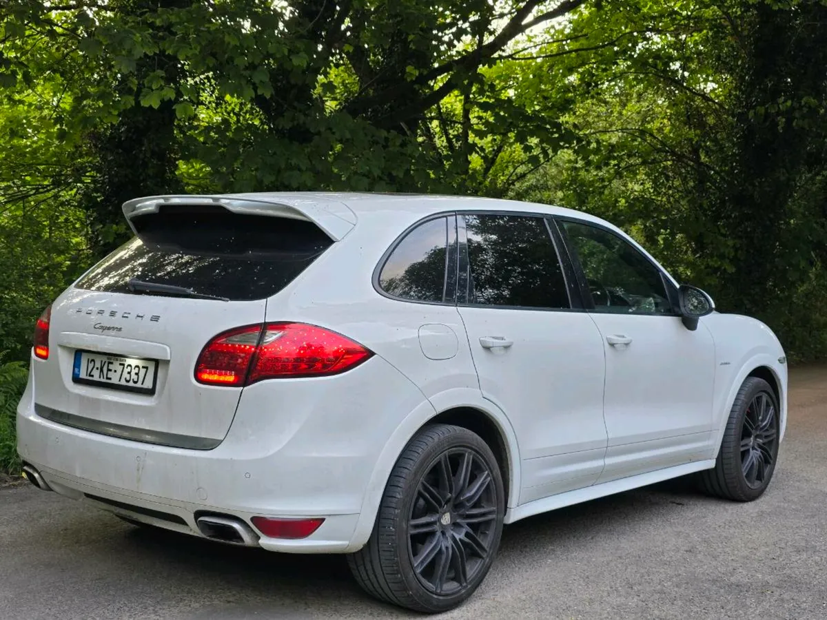 Porsche CayenneTop Spec Factory Automatic 3.0Tdi V - Image 3
