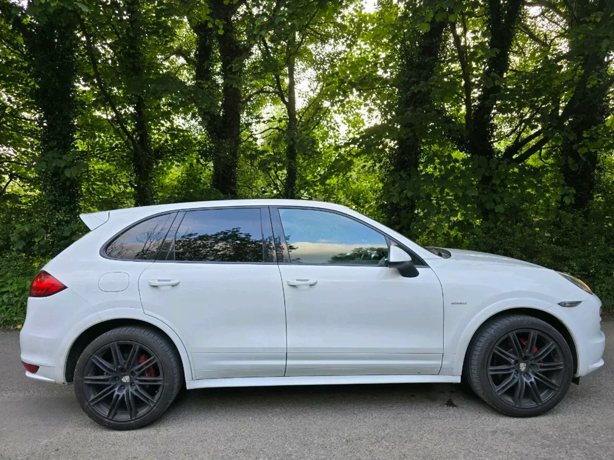 Porsche CayenneTop Spec Factory Automatic 3.0Tdi V - Image 4
